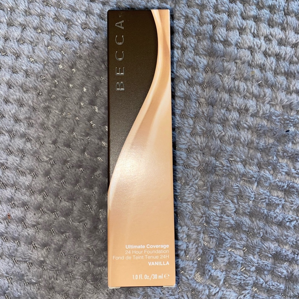 Becca ultimate coverage foundation